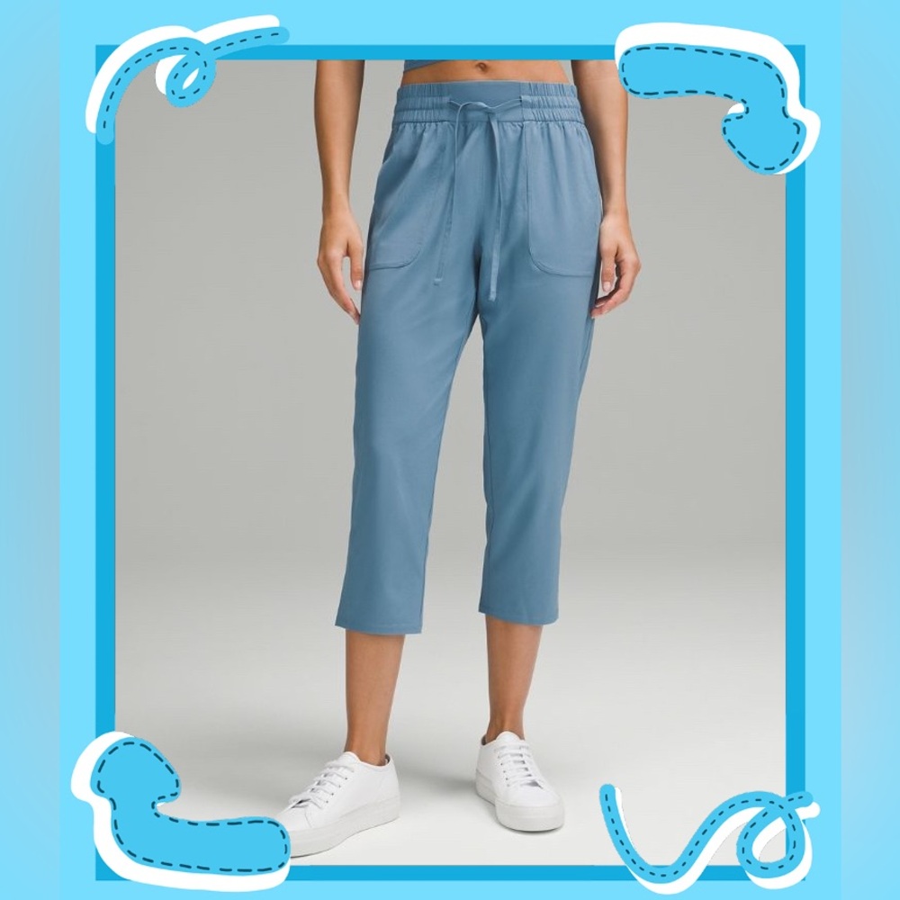 Lululemon Pull-On MR Tapered Leg Crop 23” Pants Utility Blue Sz 4